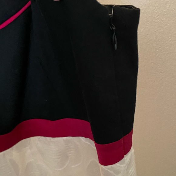 Ann Taylor, Size 6, 100% Cotton, Dry Clean Only. Summer Dress - Picture 5 of 6